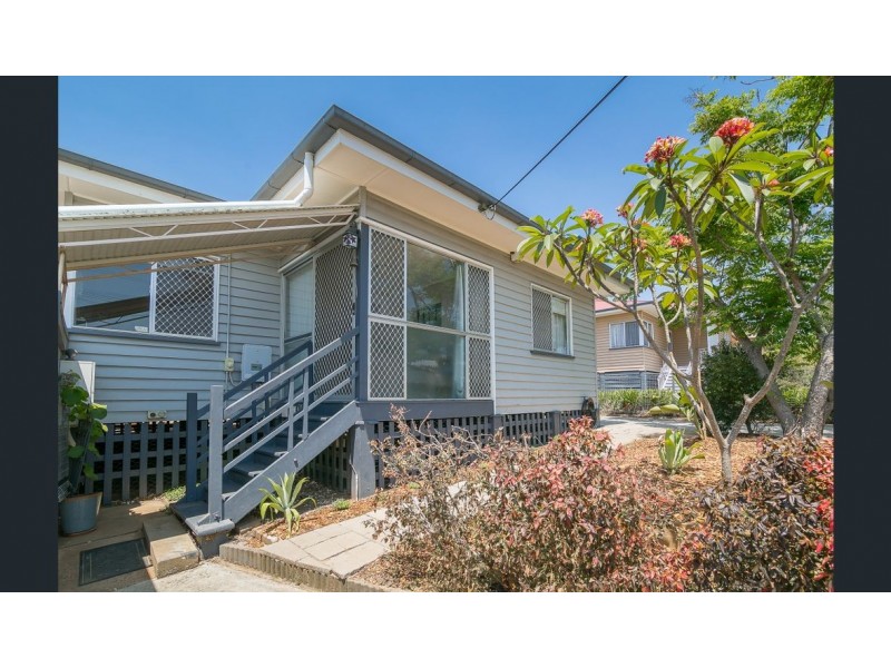 5 Kruger Street, Booval QLD 4304