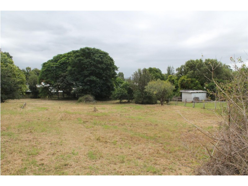 4 Green Street, Ebbw Vale QLD 4304