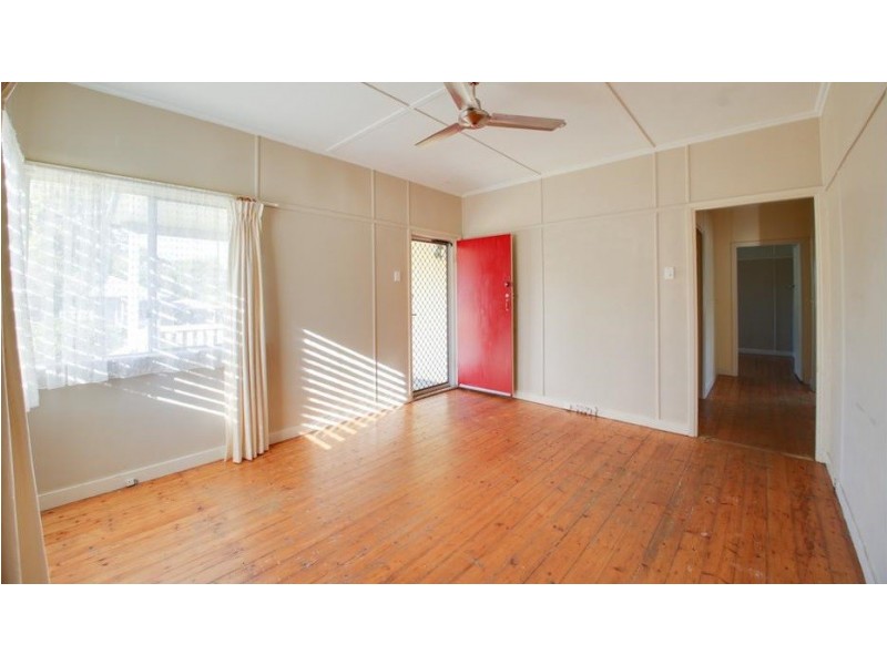 39 Coleman Street, Leichhardt QLD 4305