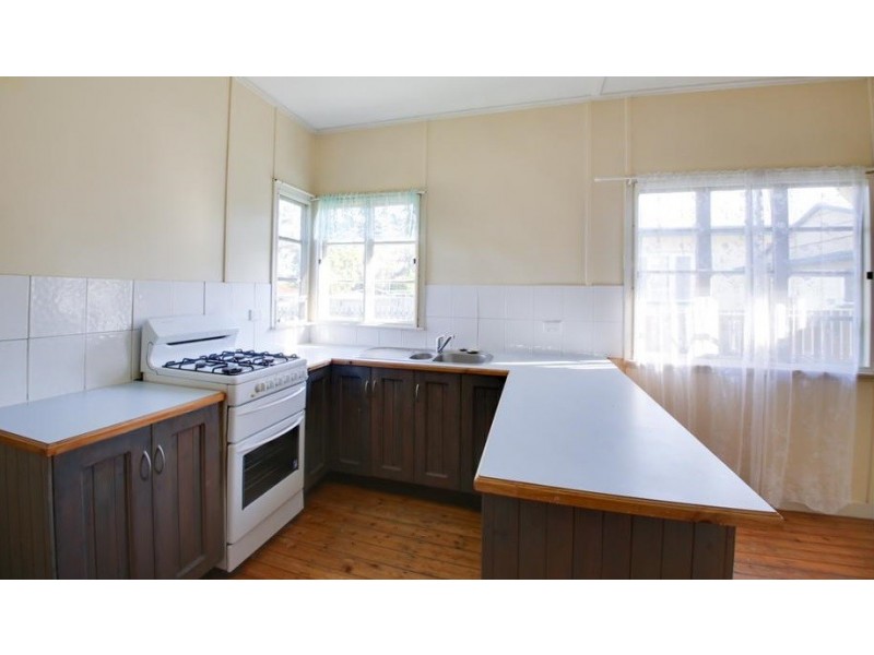 39 Coleman Street, Leichhardt QLD 4305