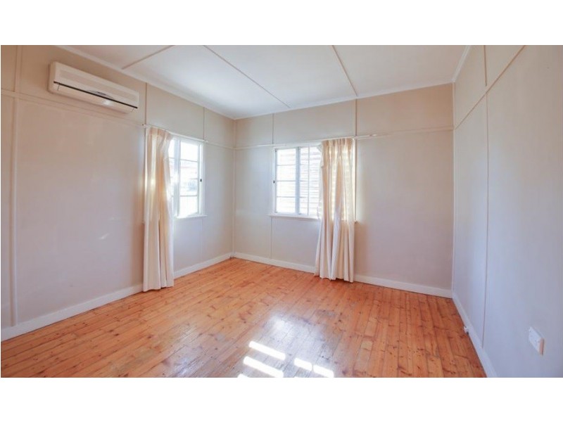 39 Coleman Street, Leichhardt QLD 4305