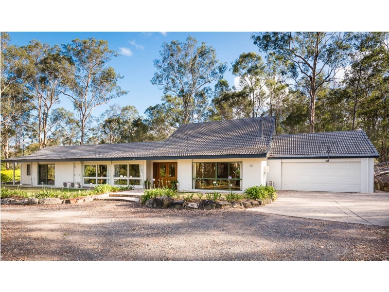 33 Lather Road, Bellbowrie QLD 4070