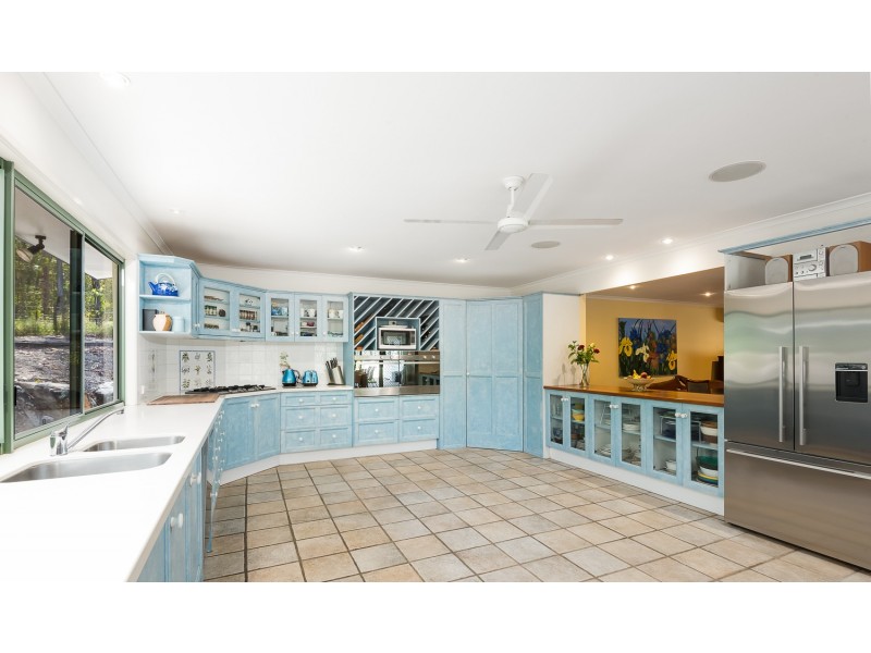 33 Lather Road, Bellbowrie QLD 4070