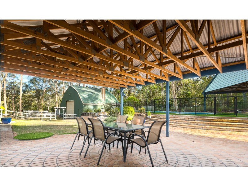 33 Lather Road, Bellbowrie QLD 4070