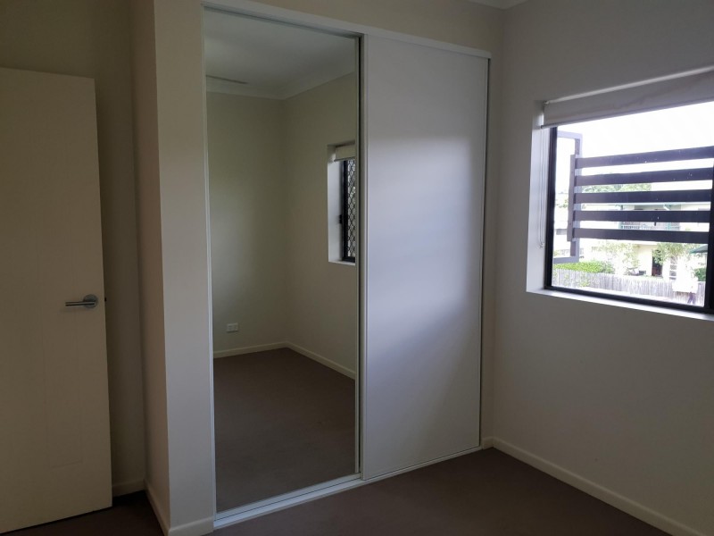 4 JOYCE STREET, East Ipswich QLD 4305