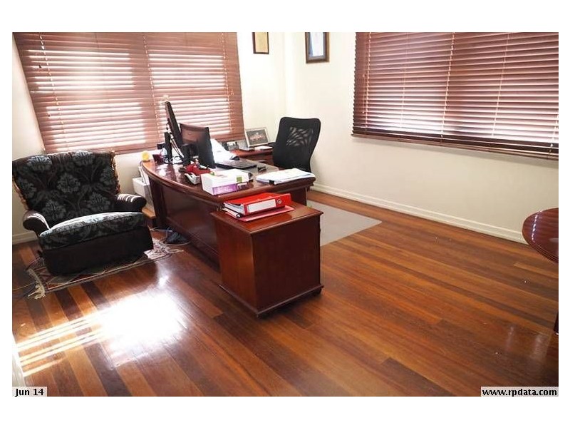 860 Moggill Road, Kenmore QLD 4069