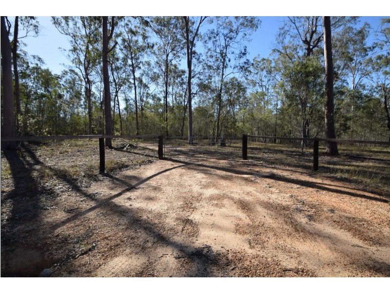 212 Wattle Rd, Coominya QLD 4311