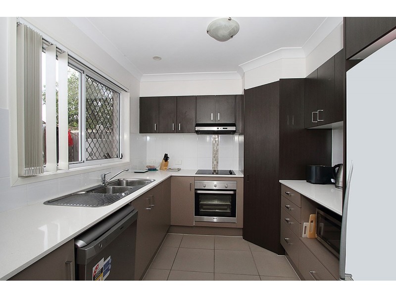 3/39 River Road, Bundamba QLD 4304