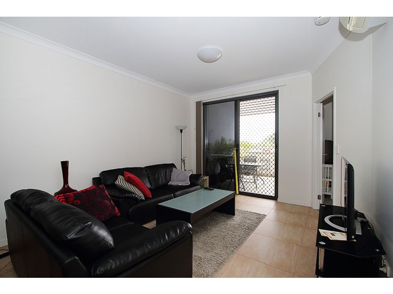 2 Cotton Street, East Ipswich QLD 4305