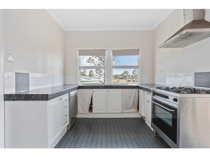 97 Irwin Rd, Mount Tarampa QLD 4311