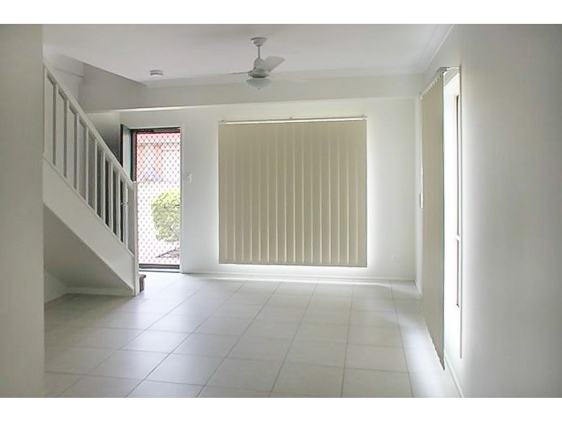 1/13 Bridge Street, Redbank QLD 4301