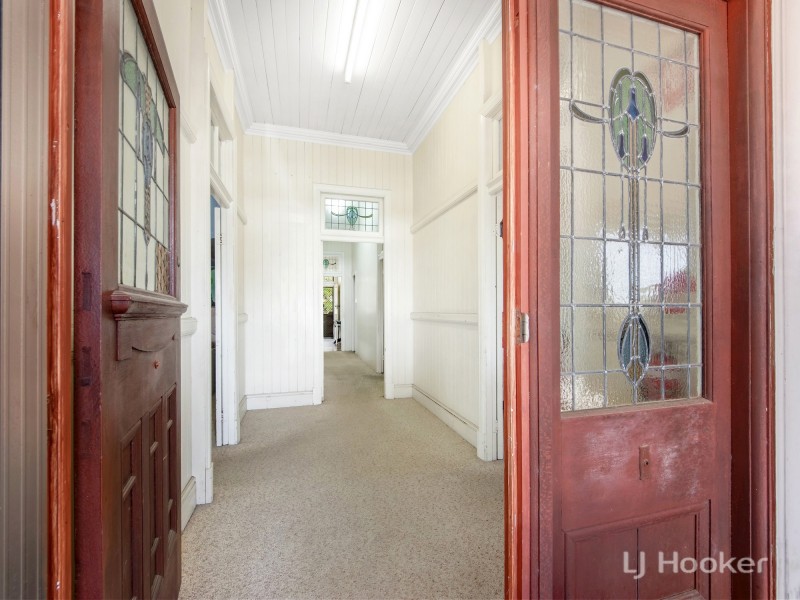 34 Roderick Street, Ipswich QLD 4305
