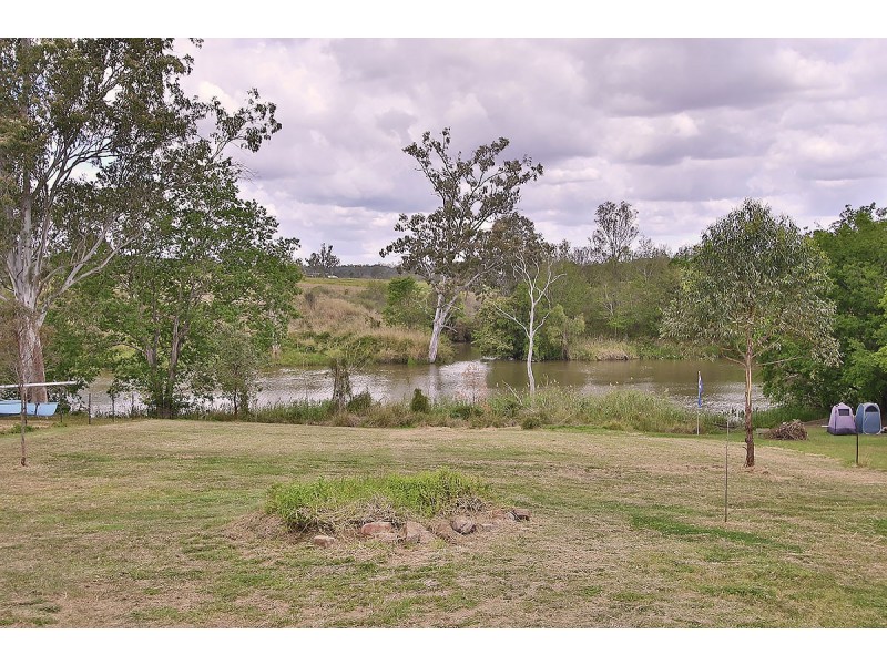 113 Riverside Avenue, Barellan Point QLD 4306