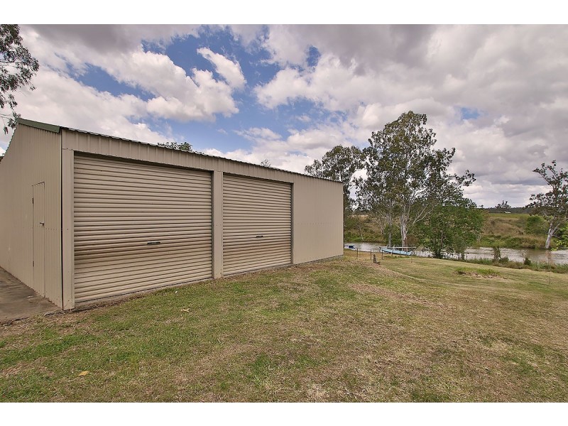 113 Riverside Avenue, Barellan Point QLD 4306