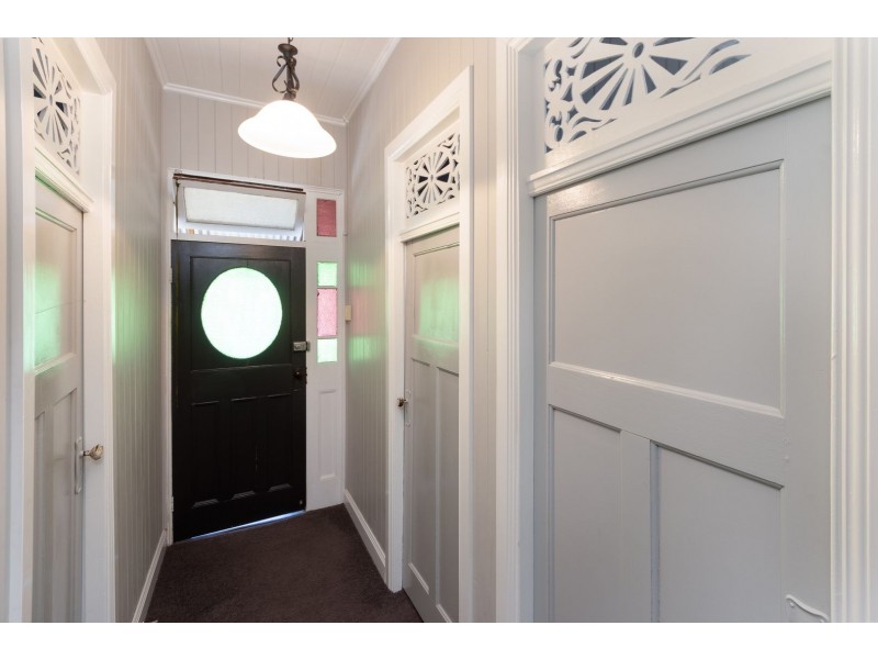 50 Thorn Street, Ipswich QLD 4305