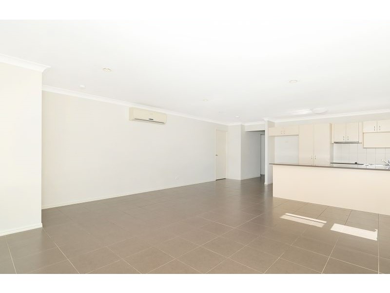 33 Griffin Crescent, Collingwood Park QLD 4301