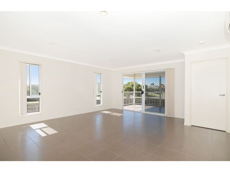 33 Griffin Crescent, Collingwood Park QLD 4301