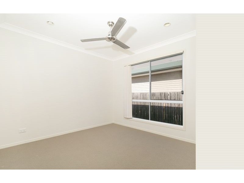 33 Griffin Crescent, Collingwood Park QLD 4301