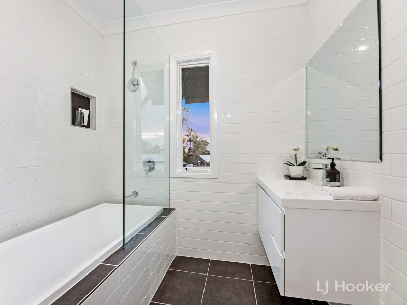 40 Greenham Street, Raceview QLD 4305