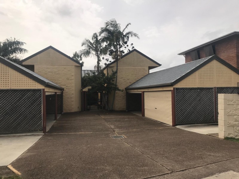 1/60 Railway Street, Booval QLD 4304