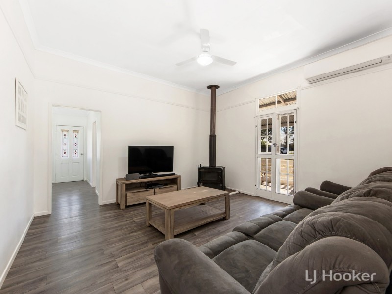 380 Rosewood Laidley Rd, Lanefield QLD 4340