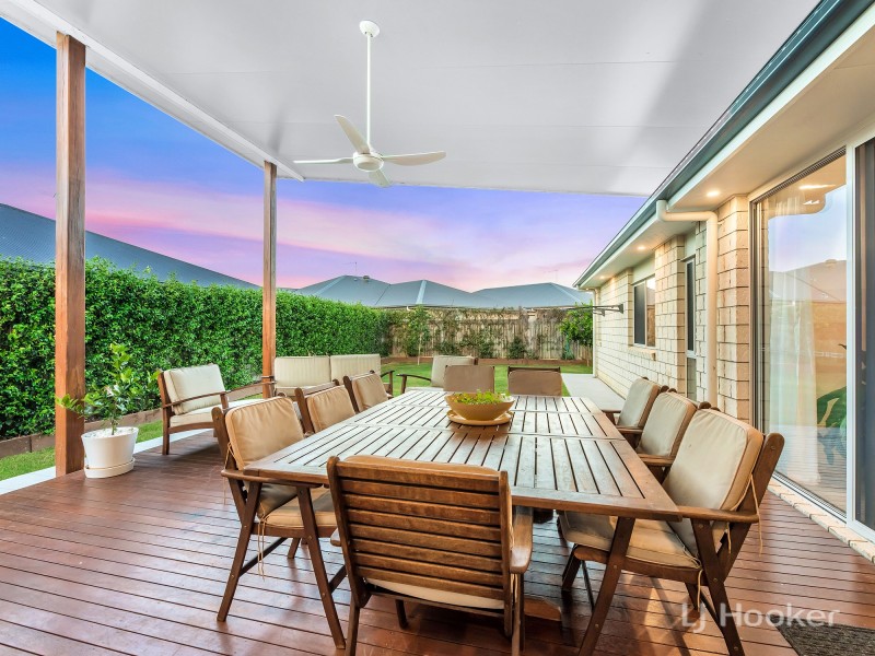 16 Splendid Drive, South Ripley QLD 4306