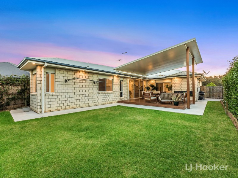 16 Splendid Drive, South Ripley QLD 4306