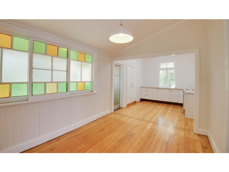 6 Palmer, North Ipswich QLD 4305