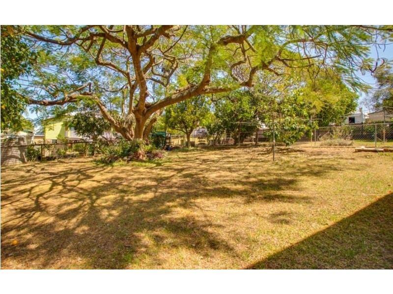 6 Palmer, North Ipswich QLD 4305