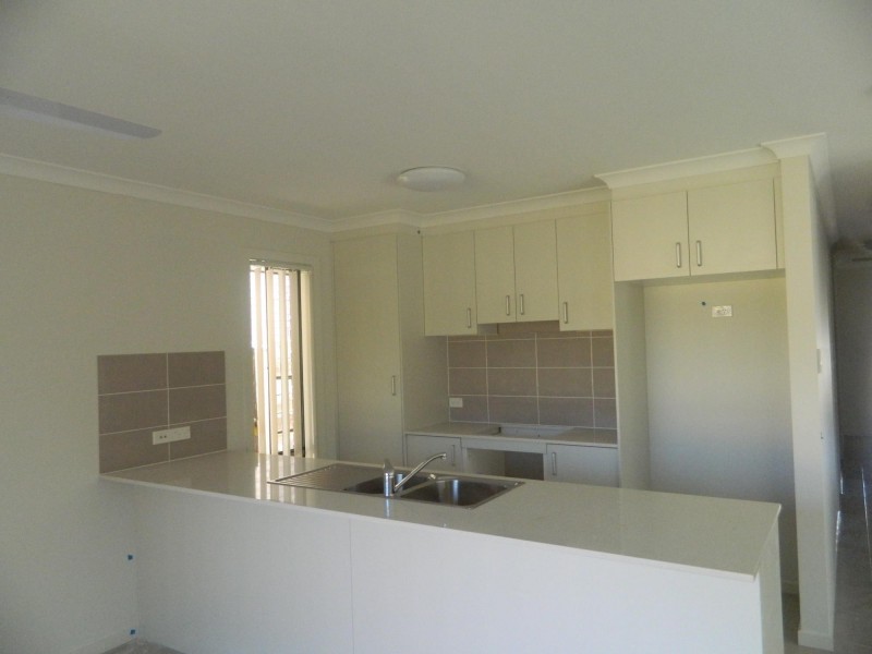 38 Peregrine Street, Lowood QLD 4311