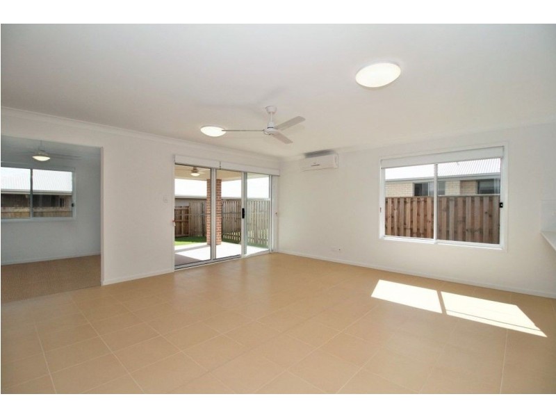 3 John Street, Walloon QLD 4306