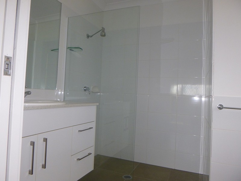 62/51 River Road, Bundamba QLD 4304