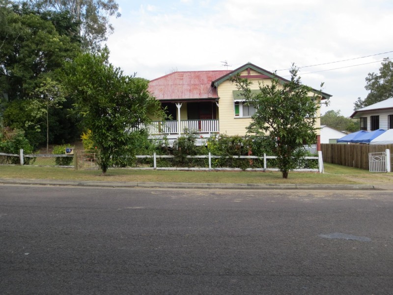 20 Cribb Street, Sadliers Crossing QLD 4305