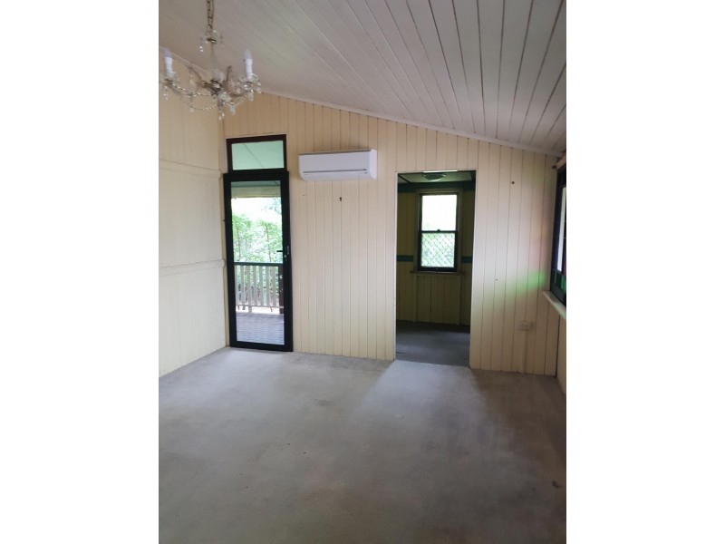 20 Cribb Street, Sadliers Crossing QLD 4305
