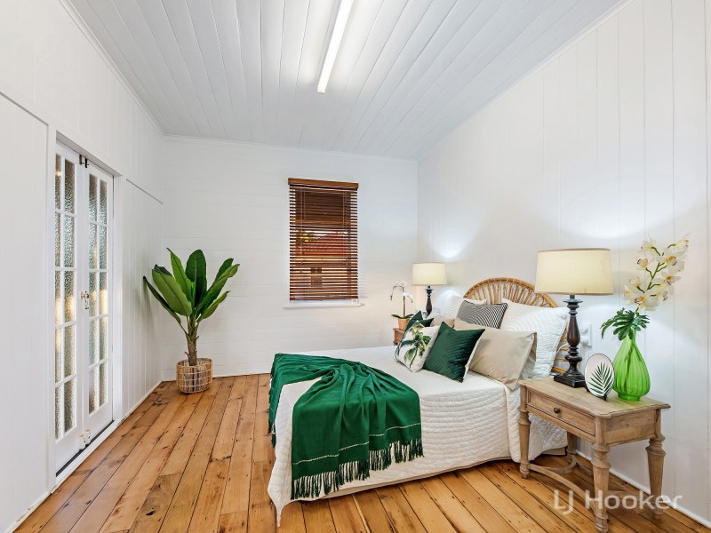 11 William Street, Bundamba QLD 4304