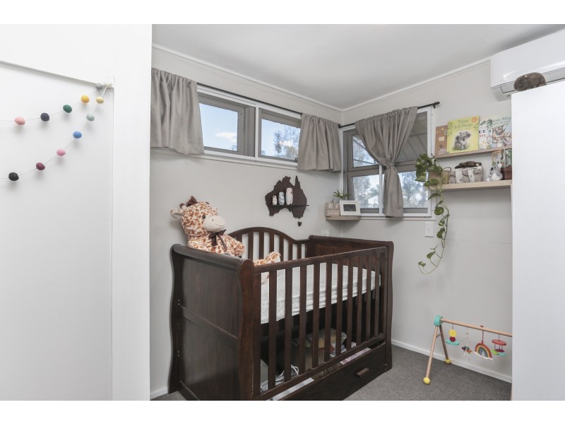 8 MACAULAY STREET, Fernvale QLD 4306