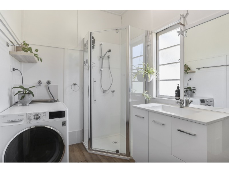 8 MACAULAY STREET, Fernvale QLD 4306