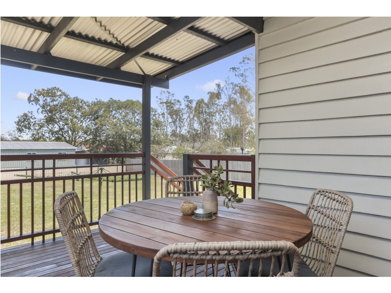 8 MACAULAY STREET, Fernvale QLD 4306