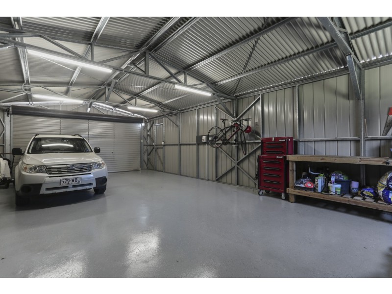 8 MACAULAY STREET, Fernvale QLD 4306