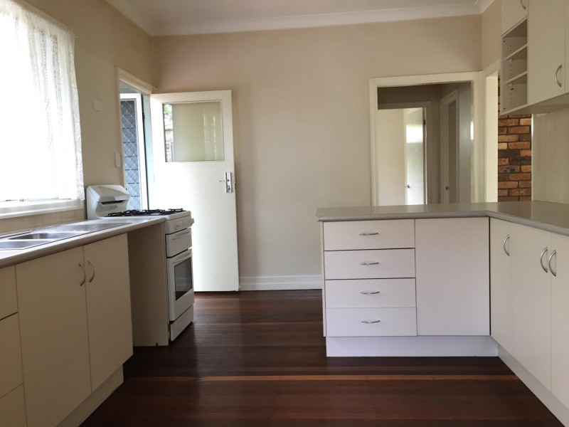 71 Bergin Street, Booval QLD 4304