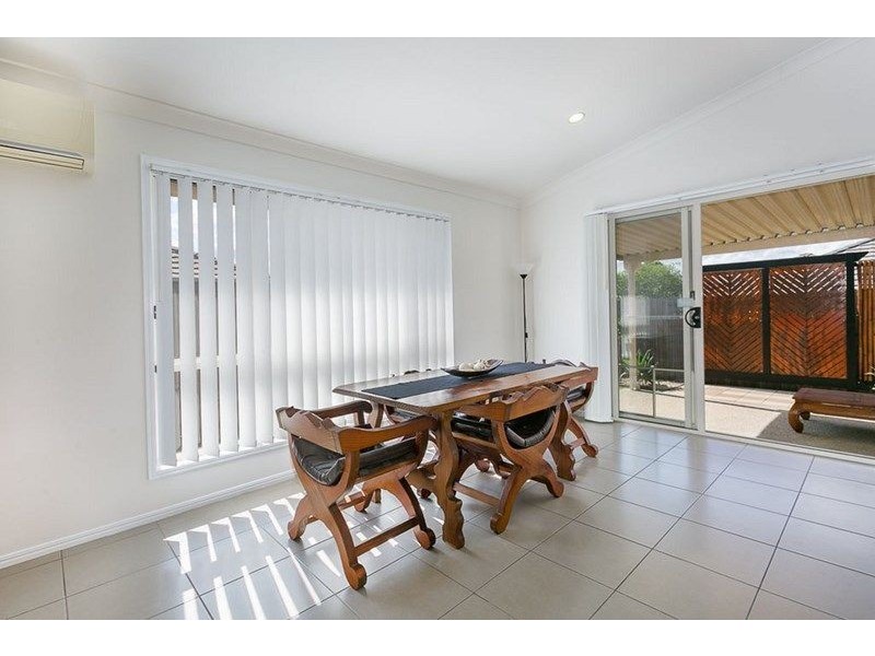 73 Dornoch Crescent, Raceview QLD 4305