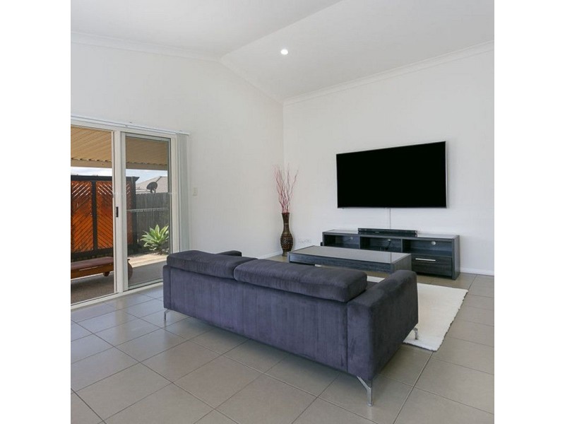 73 Dornoch Crescent, Raceview QLD 4305