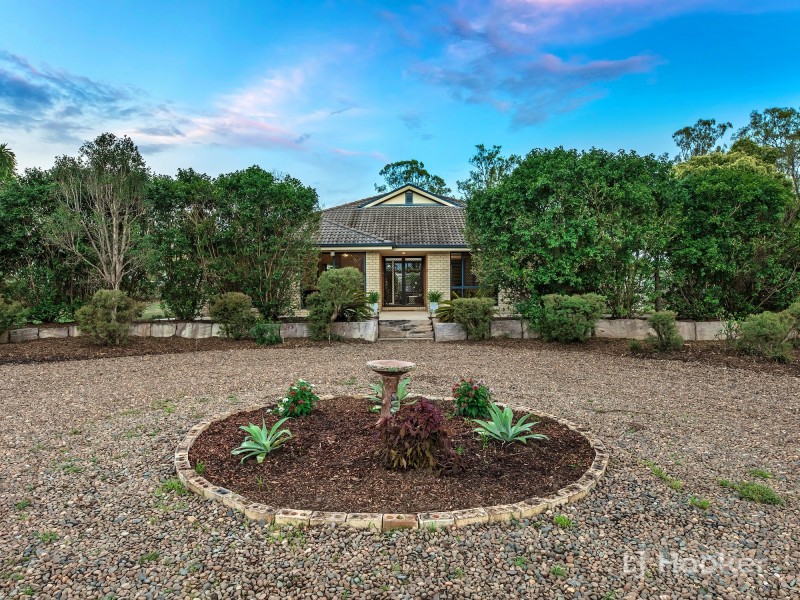 119 Poplar St, Walloon QLD 4306