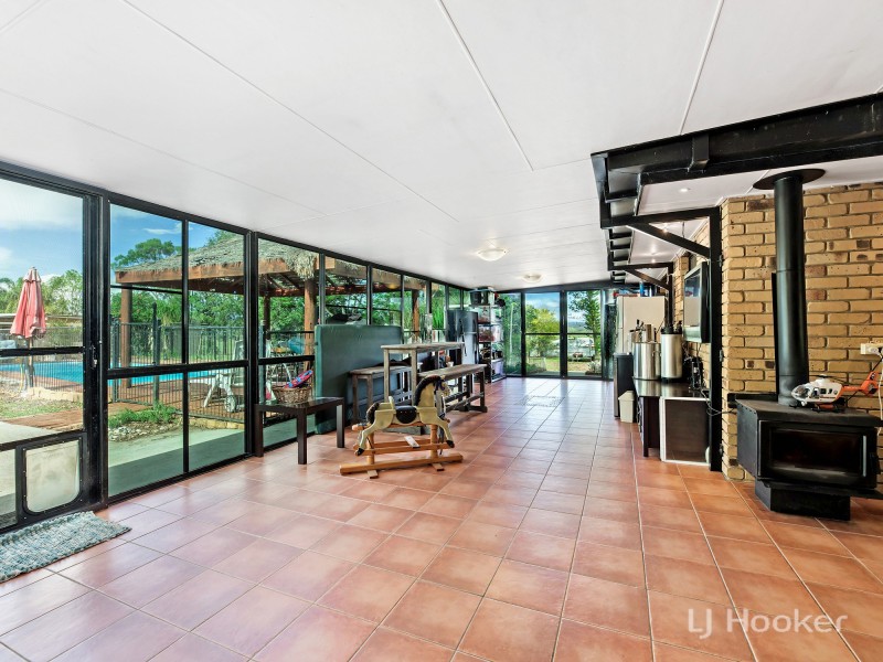 97 Theuerkaufs Rd, Fairney View QLD 4306