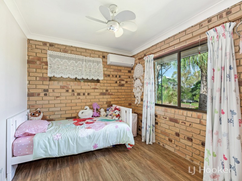 97 Theuerkaufs Rd, Fairney View QLD 4306