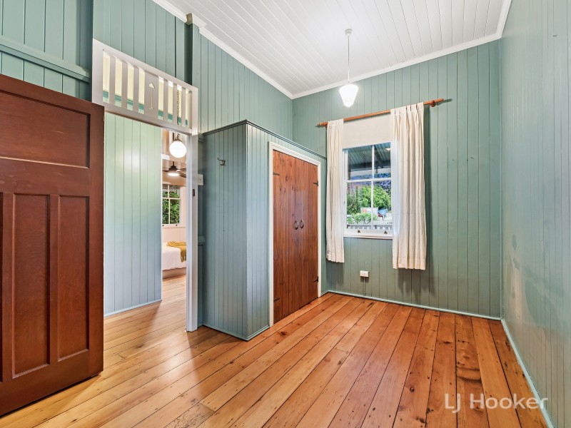 139 Blackstone Road, Silkstone QLD 4304