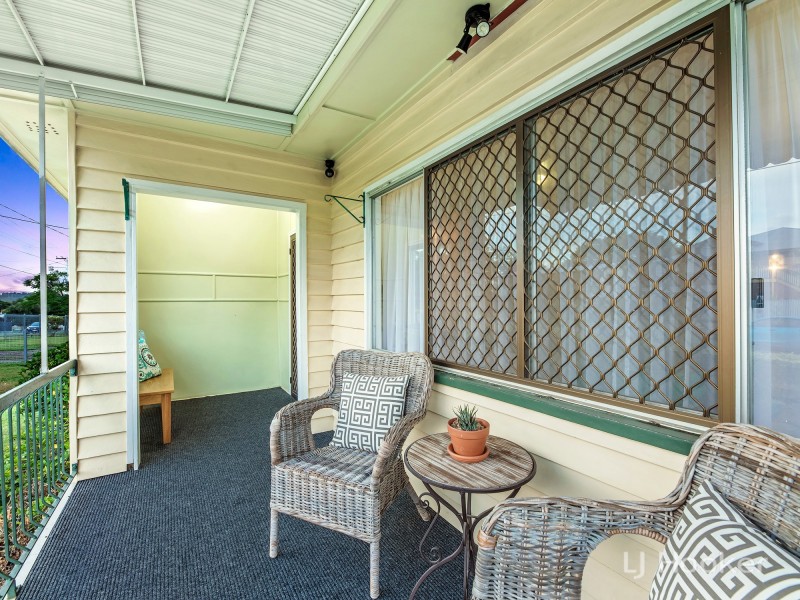 13 Morris Street, Silkstone QLD 4304