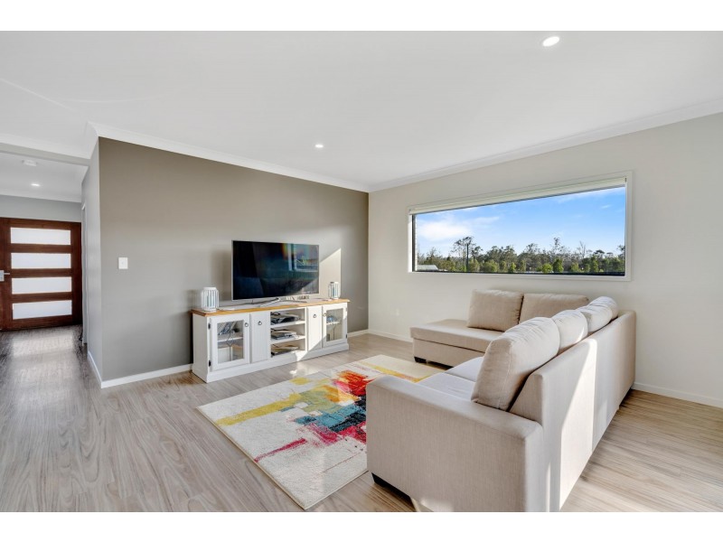 36 Vassallo Drive, Rosewood QLD 4340