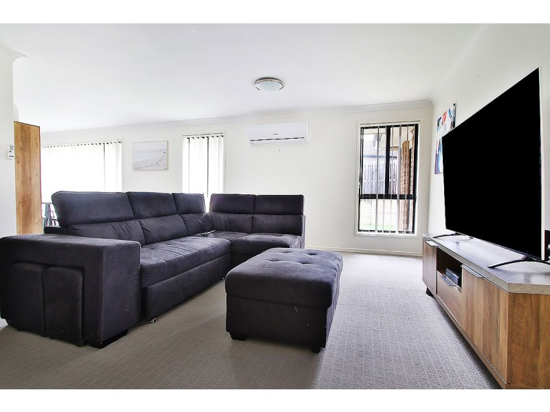 10 Parkwood St, Fernvale QLD 4306