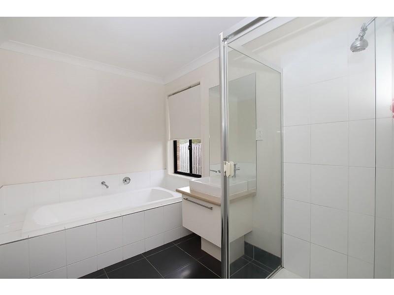 10 Parkwood St, Fernvale QLD 4306